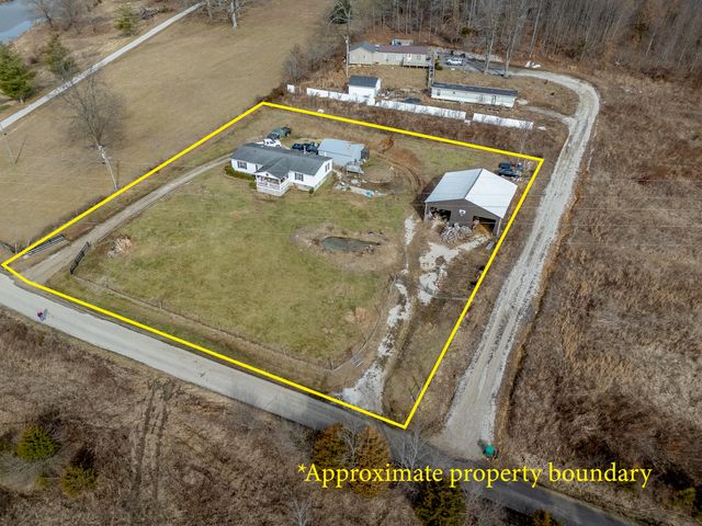 1602 Pickshein Road, Owingsville, KY 40360