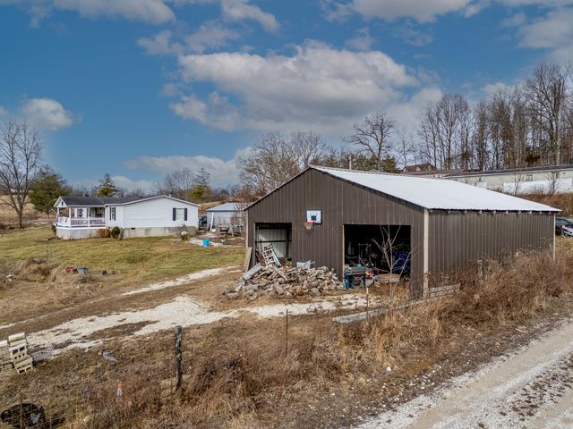 1602 Pickshein Road, Owingsville, KY 40360