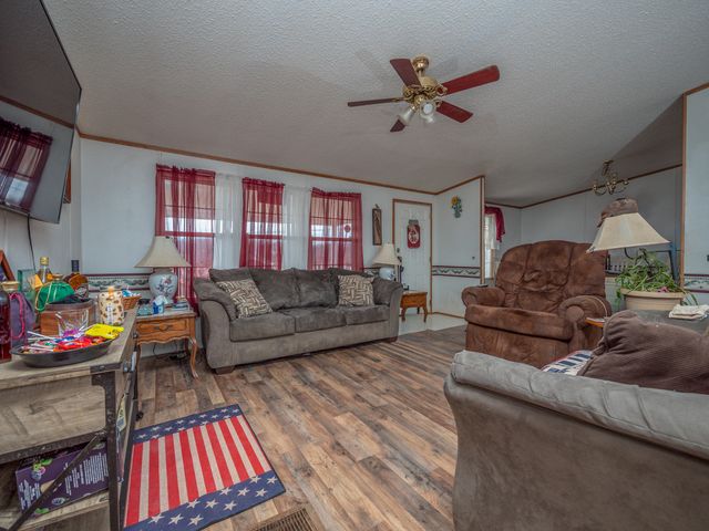 1602 Pickshein Road, Owingsville, KY 40360