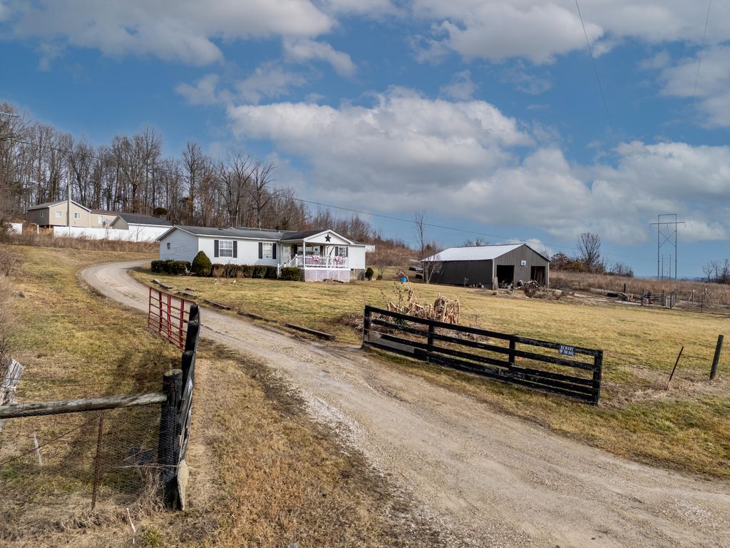 1602 Pickshein Road, Owingsville, KY 40360