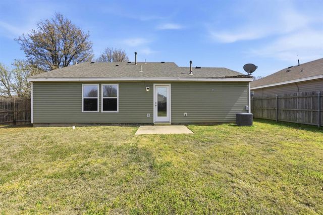 15501 Lilly Garden Lane, Oklahoma City, OK 73170