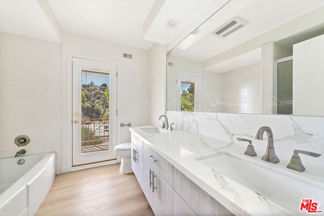 8900 Alto Cedro Drive, Beverly Hills, CA 90210
