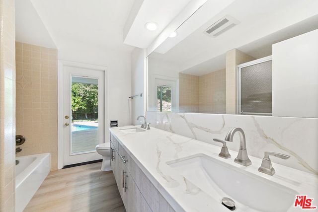 8900 Alto Cedro Drive, Beverly Hills, CA 90210
