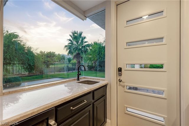 2575 Turtle Head Peak Drive, Las Vegas, NV 89135