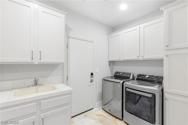 2575 Turtle Head Peak Drive, Las Vegas, NV 89135