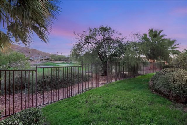 2575 Turtle Head Peak Drive, Las Vegas, NV 89135