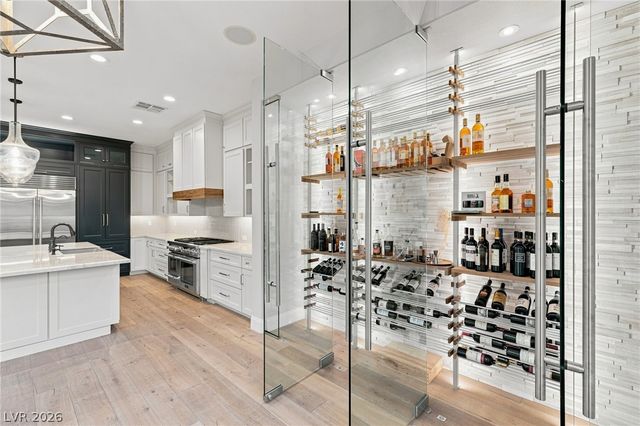 2575 Turtle Head Peak Drive, Las Vegas, NV 89135