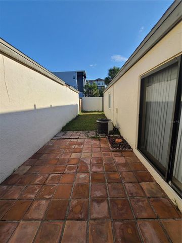 13701 LAZY OAK DRIVE, Tampa, FL 33613