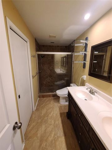 13701 LAZY OAK DRIVE, Tampa, FL 33613