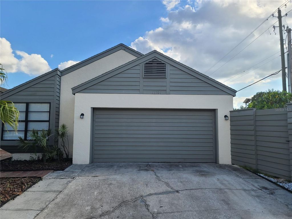 13701 LAZY OAK DRIVE, Tampa, FL 33613