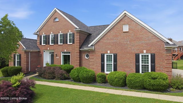 7915 Hall Farm Dr, Louisville, KY 40291