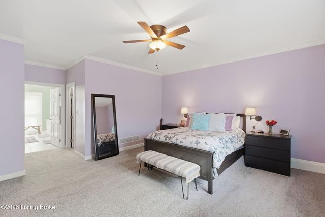 7915 Hall Farm Dr, Louisville, KY 40291