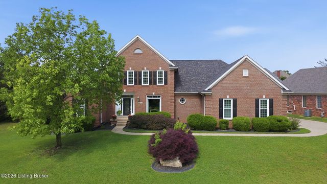 7915 Hall Farm Dr, Louisville, KY 40291