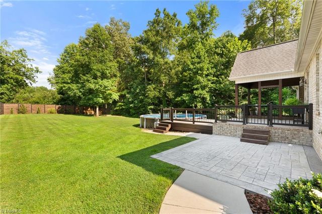 2624 Maxine Drive, High Point, NC 27265