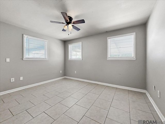 1634 Windsor Dr, Baton Rouge, LA 70815