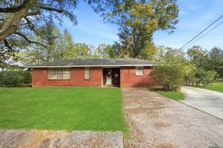 1634 Windsor Dr, Baton Rouge, LA 70815