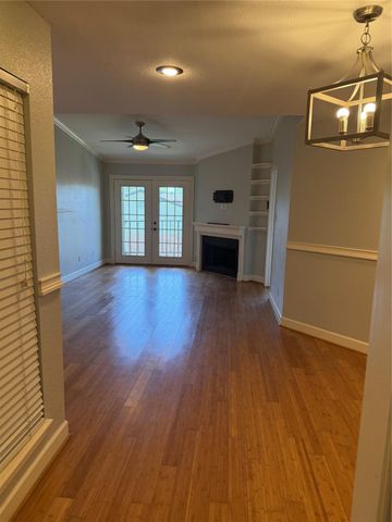 18800 Egret Bay Blvd 214, Webster, TX 77058