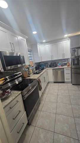 8291 NW 17th Ct, Pembroke Pines, FL 33024
