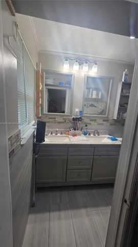 8291 NW 17th Ct, Pembroke Pines, FL 33024