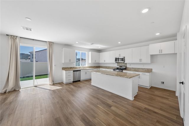 5117 Hoss, Hemet, CA 92545