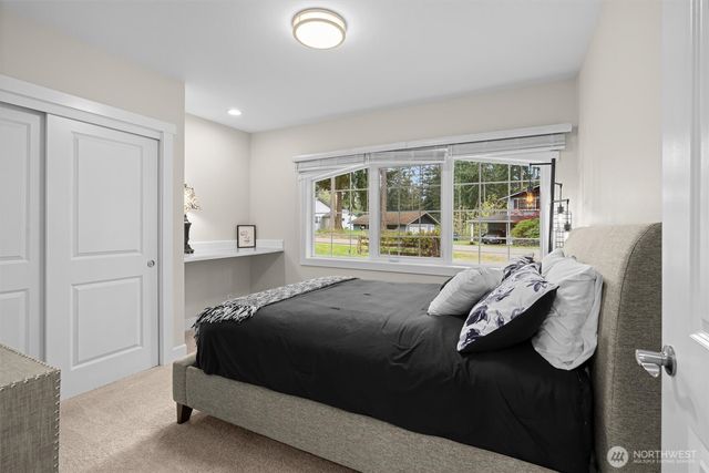 6808 183rd Ave Avenue E, Bonney Lake, WA 98391