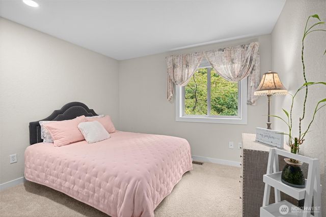 6808 183rd Ave Avenue E, Bonney Lake, WA 98391