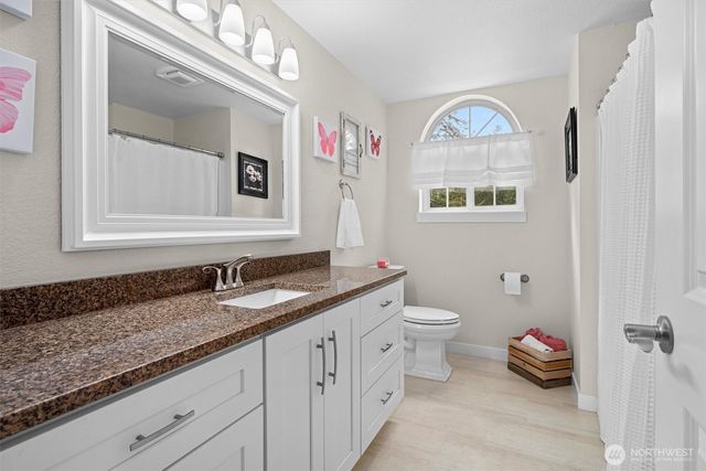 6808 183rd Ave Avenue E, Bonney Lake, WA 98391