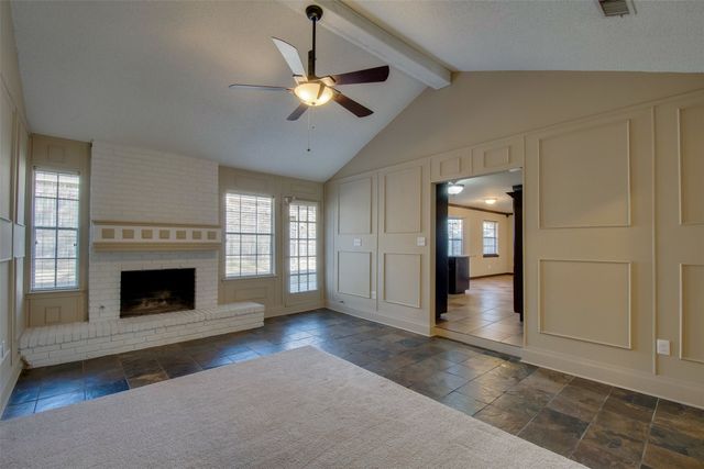 5605 Trails Edge Drive, Arlington, TX 76017