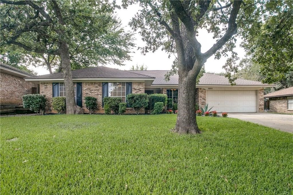 5605 Trails Edge Drive, Arlington, TX 76017
