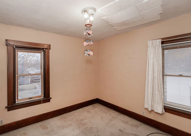 1612 35th Street, Rock Island, IL 61201