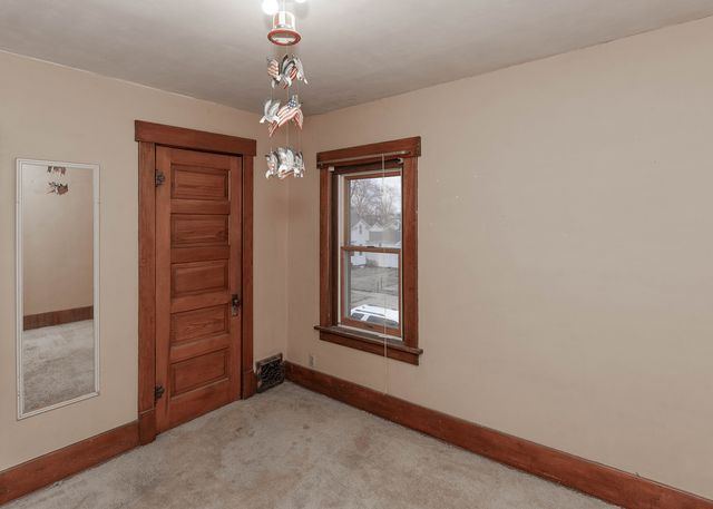 1612 35th Street, Rock Island, IL 61201