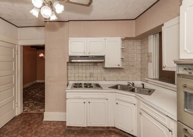 1612 35th Street, Rock Island, IL 61201