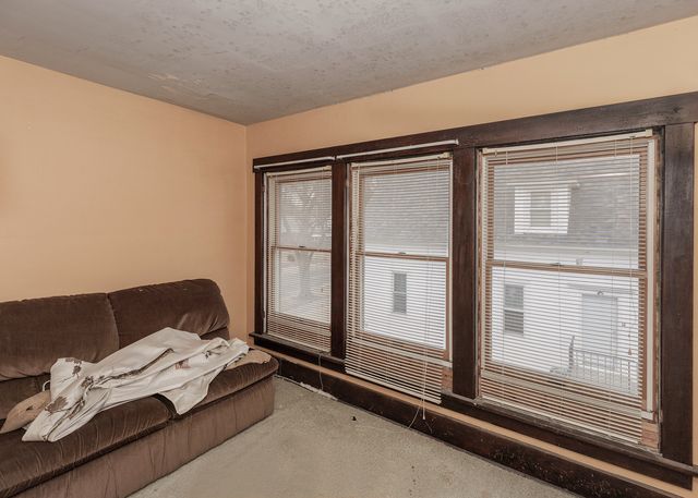 1612 35th Street, Rock Island, IL 61201