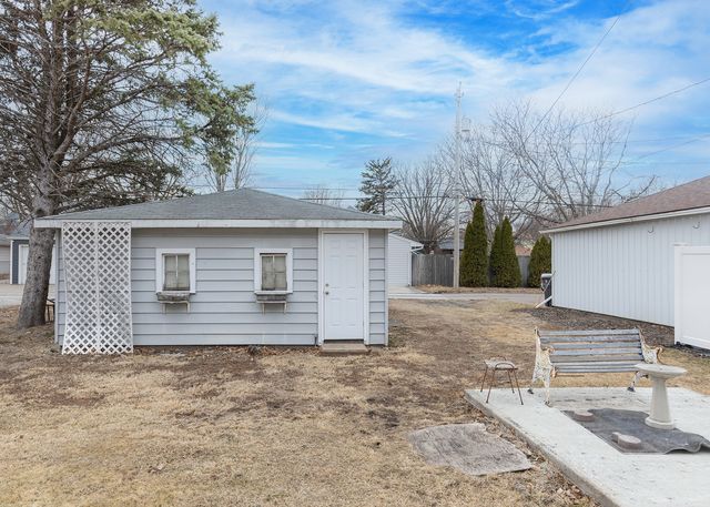 1612 35th Street, Rock Island, IL 61201