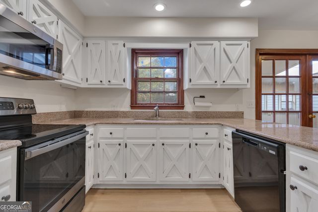 100 Tuliptree Terrace, Peachtree City, GA 30269
