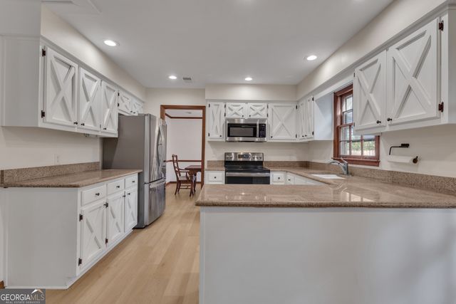 100 Tuliptree Terrace, Peachtree City, GA 30269