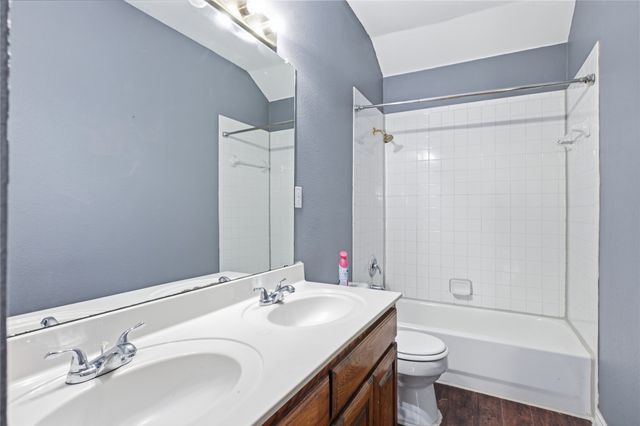 3122 Timber Creek Drive, Grand Prairie, TX 75052