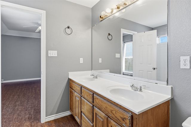 3122 Timber Creek Drive, Grand Prairie, TX 75052