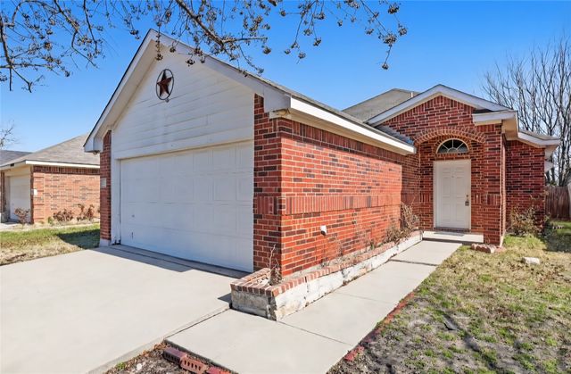 3122 Timber Creek Drive, Grand Prairie, TX 75052