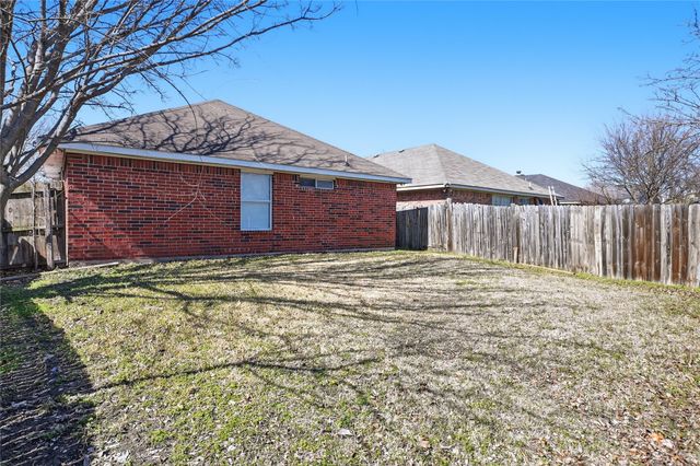 3122 Timber Creek Drive, Grand Prairie, TX 75052