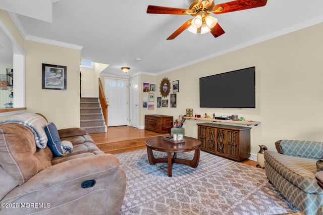 44 Malibu Drive, Eatontown, NJ 07724