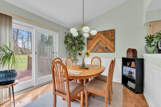 44 Malibu Drive, Eatontown, NJ 07724