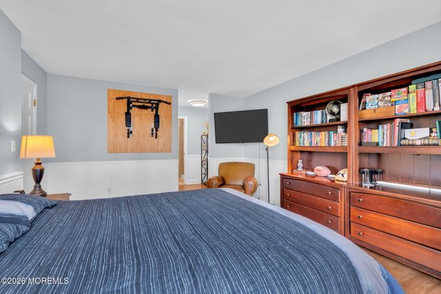 44 Malibu Drive, Eatontown, NJ 07724