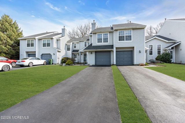 44 Malibu Drive, Eatontown, NJ 07724