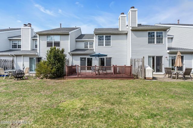 44 Malibu Drive, Eatontown, NJ 07724