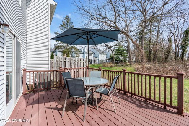 44 Malibu Drive, Eatontown, NJ 07724