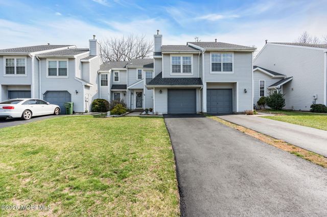 44 Malibu Drive, Eatontown, NJ 07724