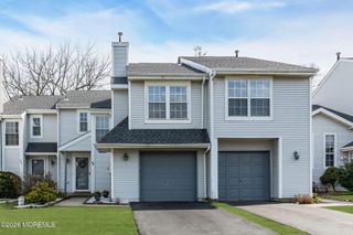 44 Malibu Drive, Eatontown, NJ 07724