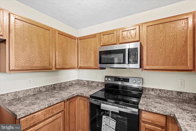 321 3RD ST, Colonial Beach, VA 22443