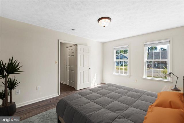321 3RD ST, Colonial Beach, VA 22443